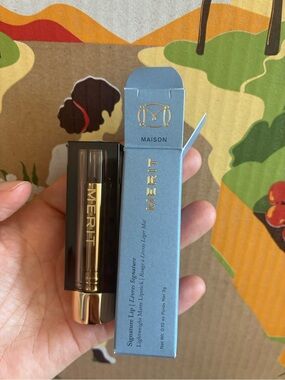 Merit Signature Lip Lipstick Lightweight Matte in Maison 3g